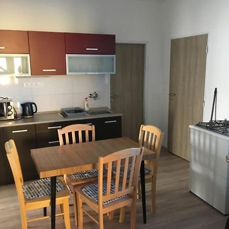 Podhajska 110 Apartment Ngoại thất bức ảnh