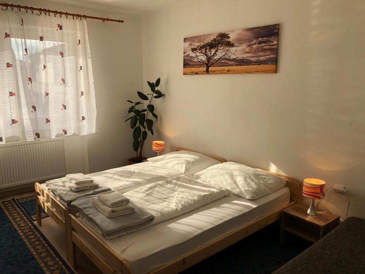 Podhajska 110 Apartment Ngoại thất bức ảnh