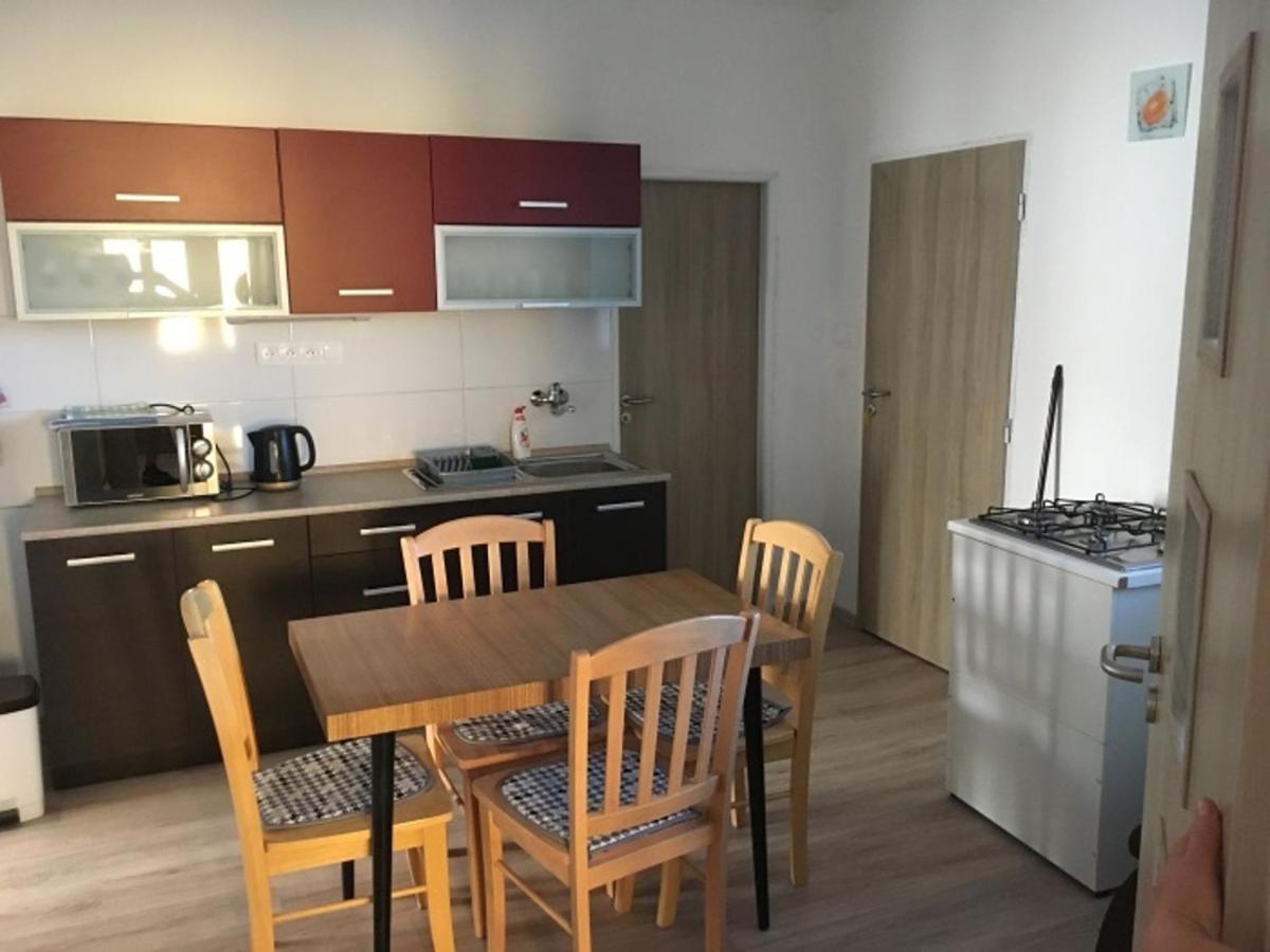 Podhajska 110 Apartment Ngoại thất bức ảnh