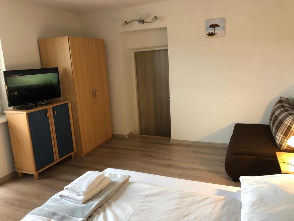 Podhajska 110 Apartment Ngoại thất bức ảnh