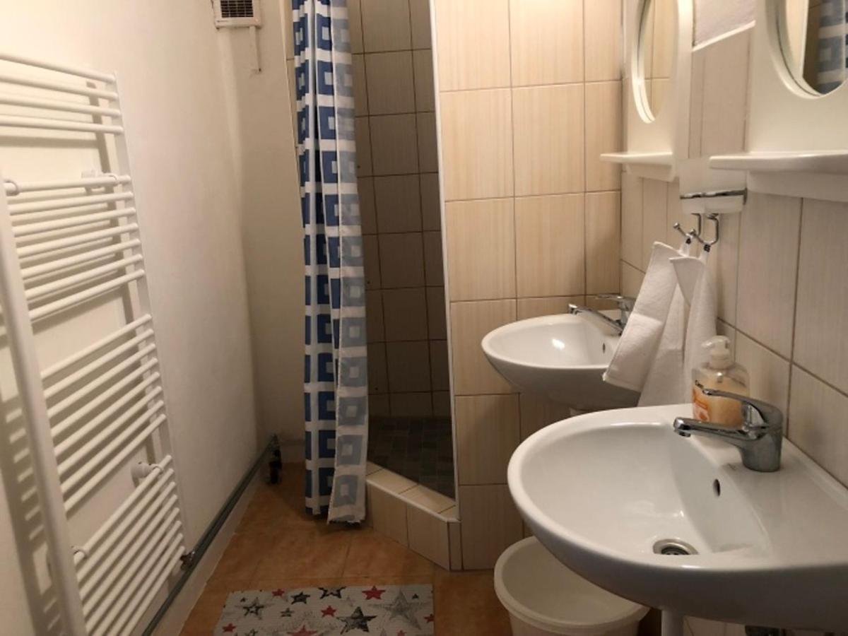 Podhajska 110 Apartment Ngoại thất bức ảnh