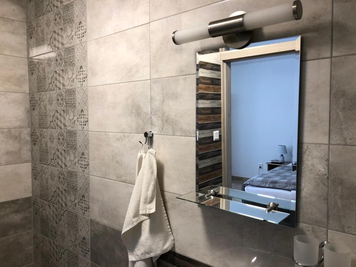 Podhajska 110 Apartment Ngoại thất bức ảnh