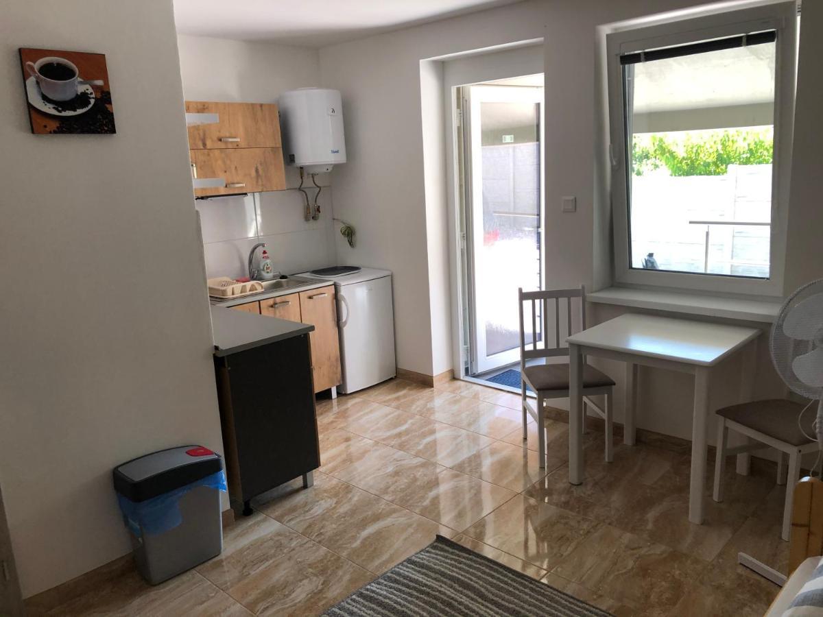 Podhajska 110 Apartment Ngoại thất bức ảnh
